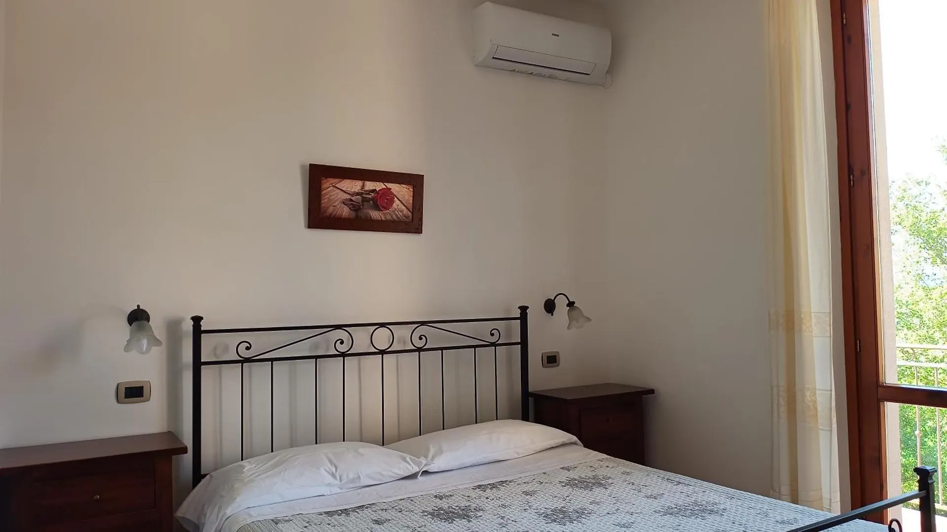 B&B Il Girasole - Rooms & House In Country - Air Conditioned - 1500 Meters From Historic Center Montepulciano