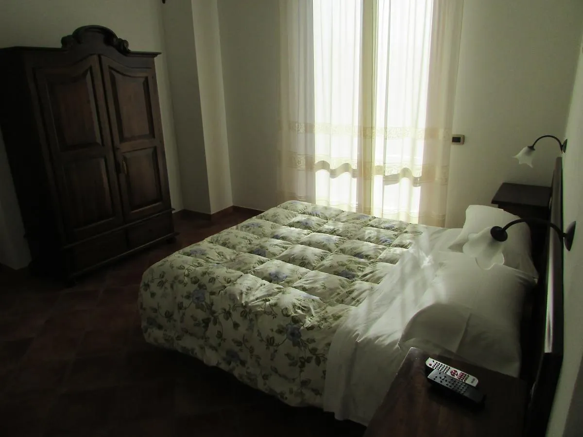 B&B Il Girasole - Rooms & House In Country - Air Conditioned - 1500 Meters From Historic Center Montepulciano Bed & Breakfast